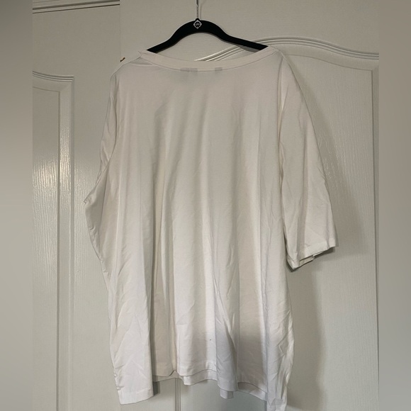 Martha Stewart White Top with Gold Button Accents Women’s Size 3X - Picture 3 of 3